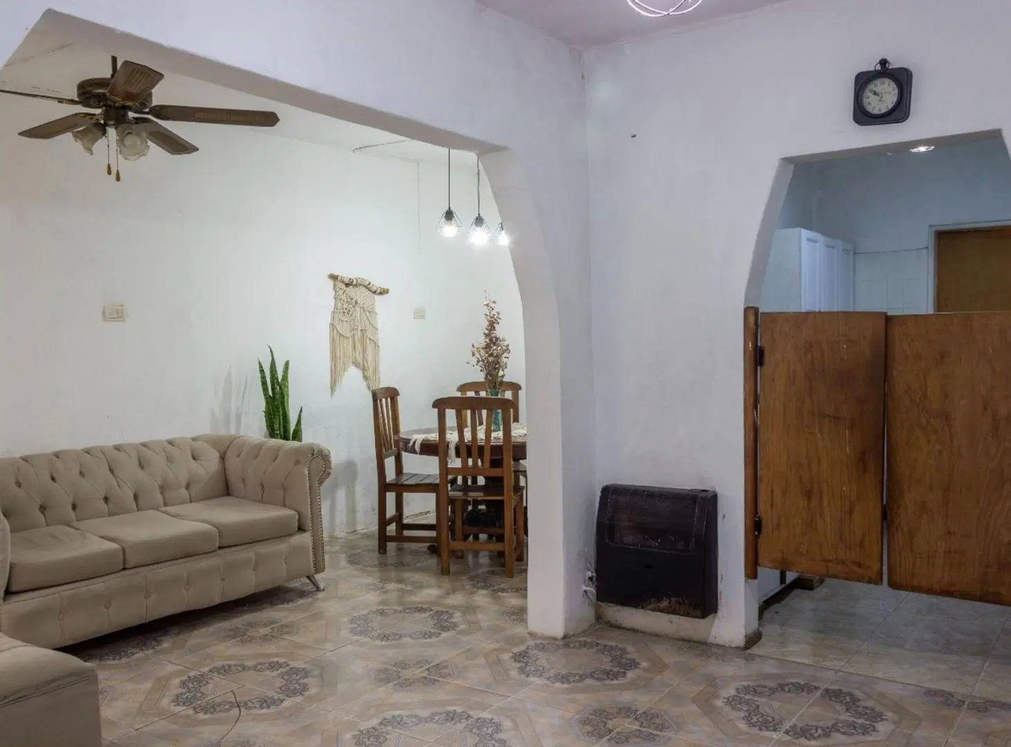 CASA 4 AMBIENTES EN VILLA TESEI – OPORTUNIDAD 5