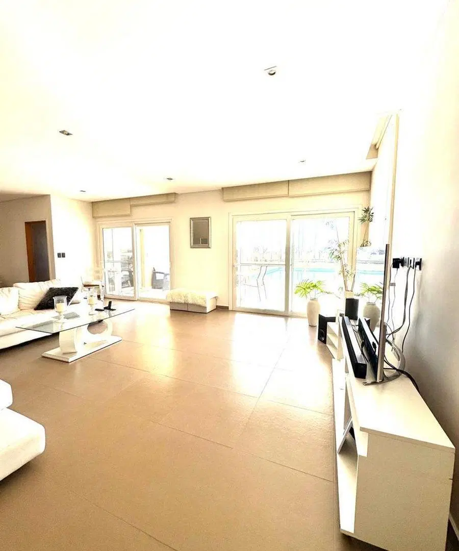 VENTA CASA 6 AMBIENTES BARRIO PRIVADO TERRAVISTA 4
