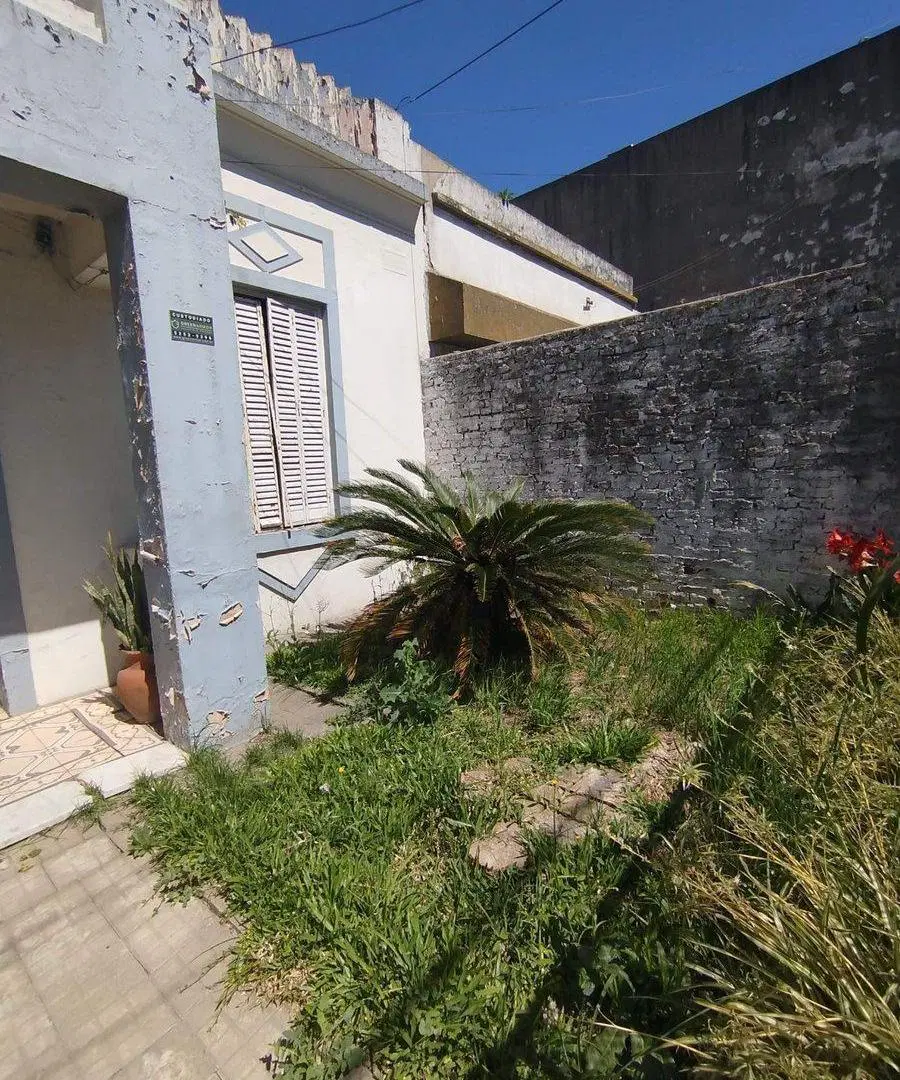 Venta Casa 4 ambientes en Moron 3