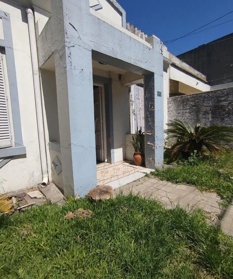 Venta Casa 4 ambientes en Moron 5