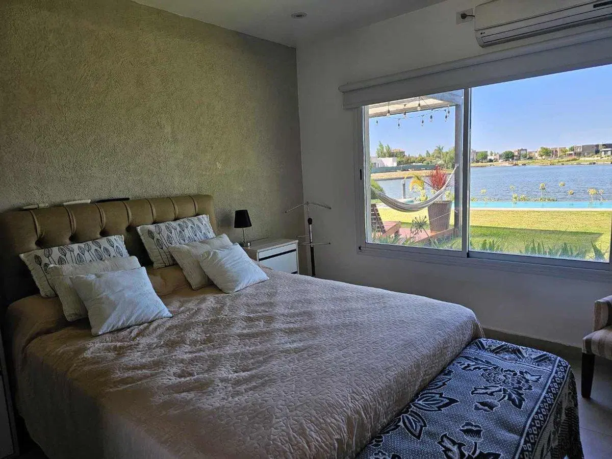 VENTA CASA 4 AMB A LA LAGUNA SAN SEBASTIAN AREA 10 2