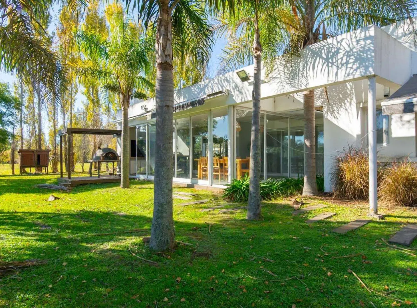 CASA EN VENTA ISLA DEL ESTE TIGRE 4 AMBIENTES 2