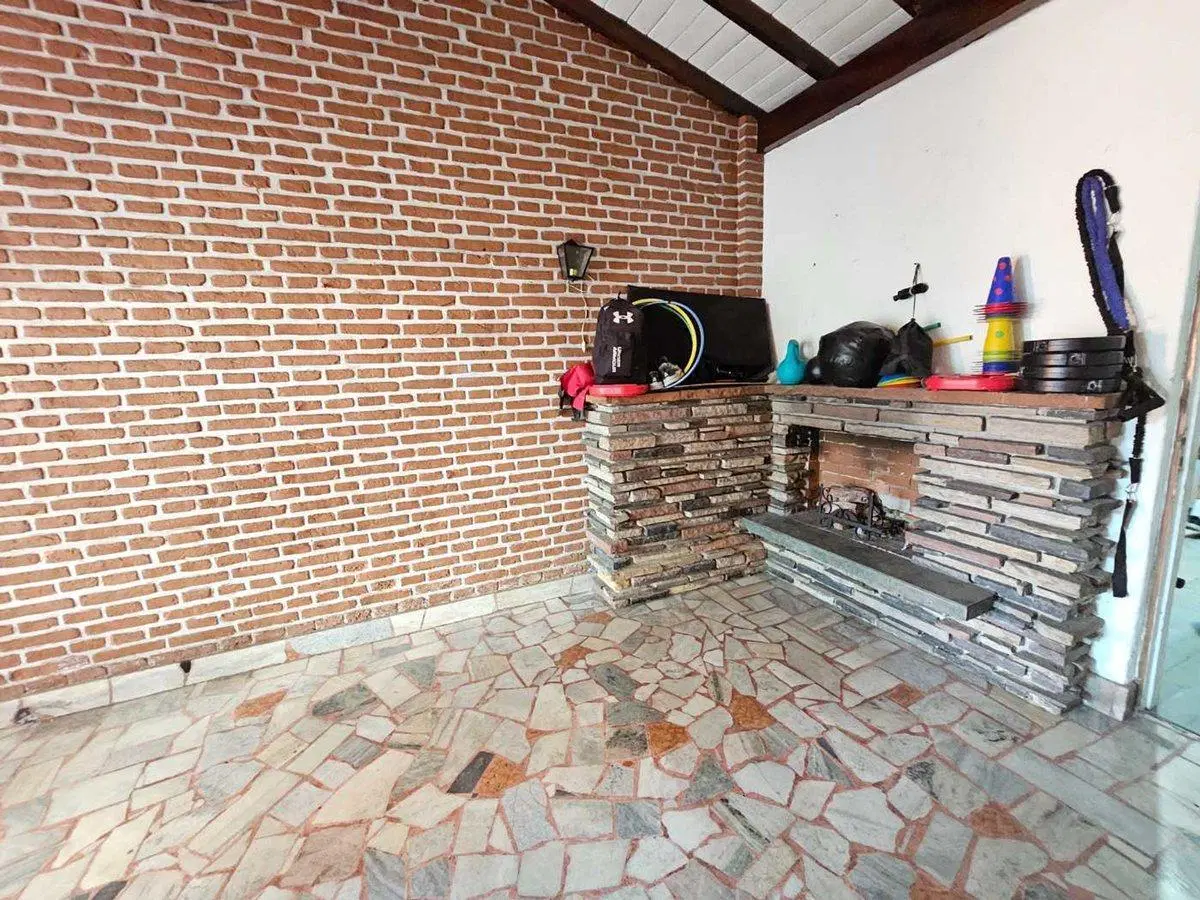 VENTA CASA 3 AMBIENTES COCHERA ITUZAINGO ESTACIÓN 5