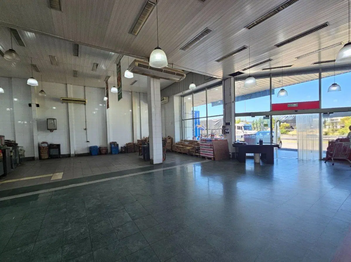 ALQUILER LOCAL GALPON DEPÓSITO 700M2 ITUZAINGO 4
