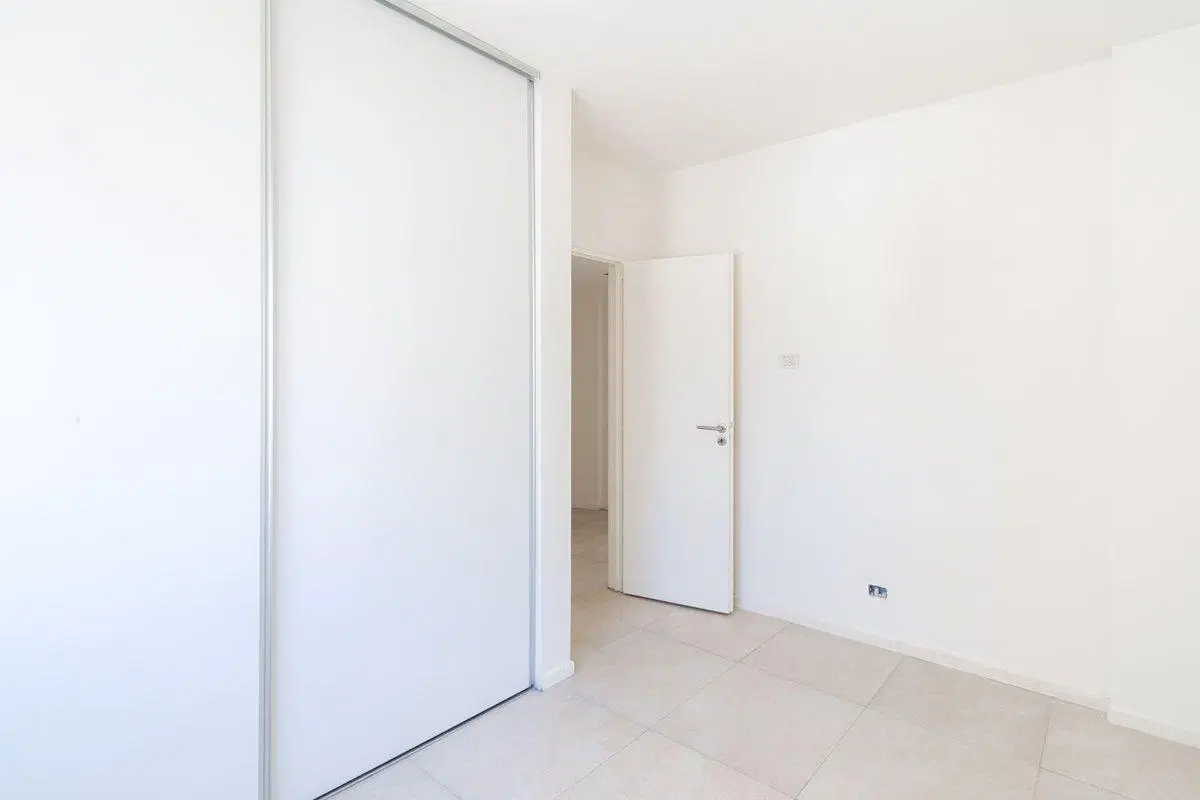 VENTA DEPARTAMENTO 2 AMBIENTES. FLORES CON BALCÓN 2