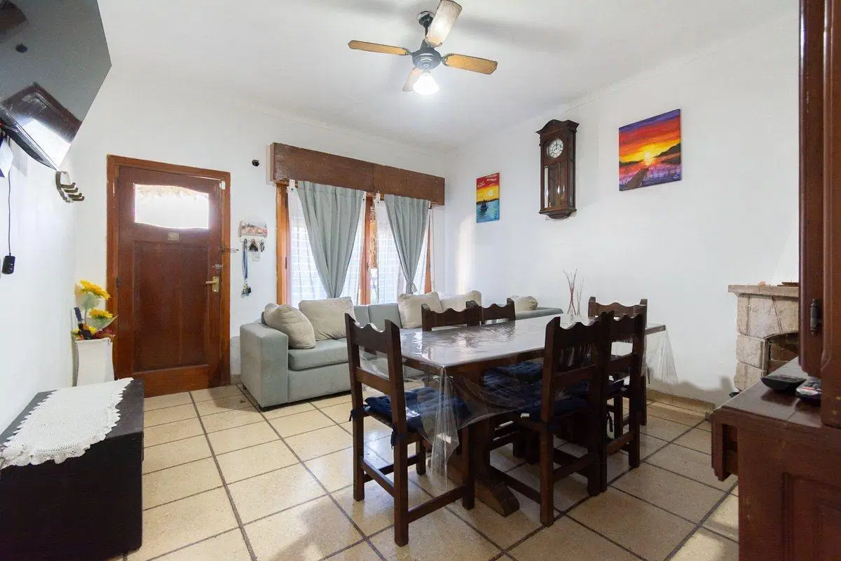 VENTA CASA 3 AMBIENTES RAMOS MEJIA  CON COCHERA 2