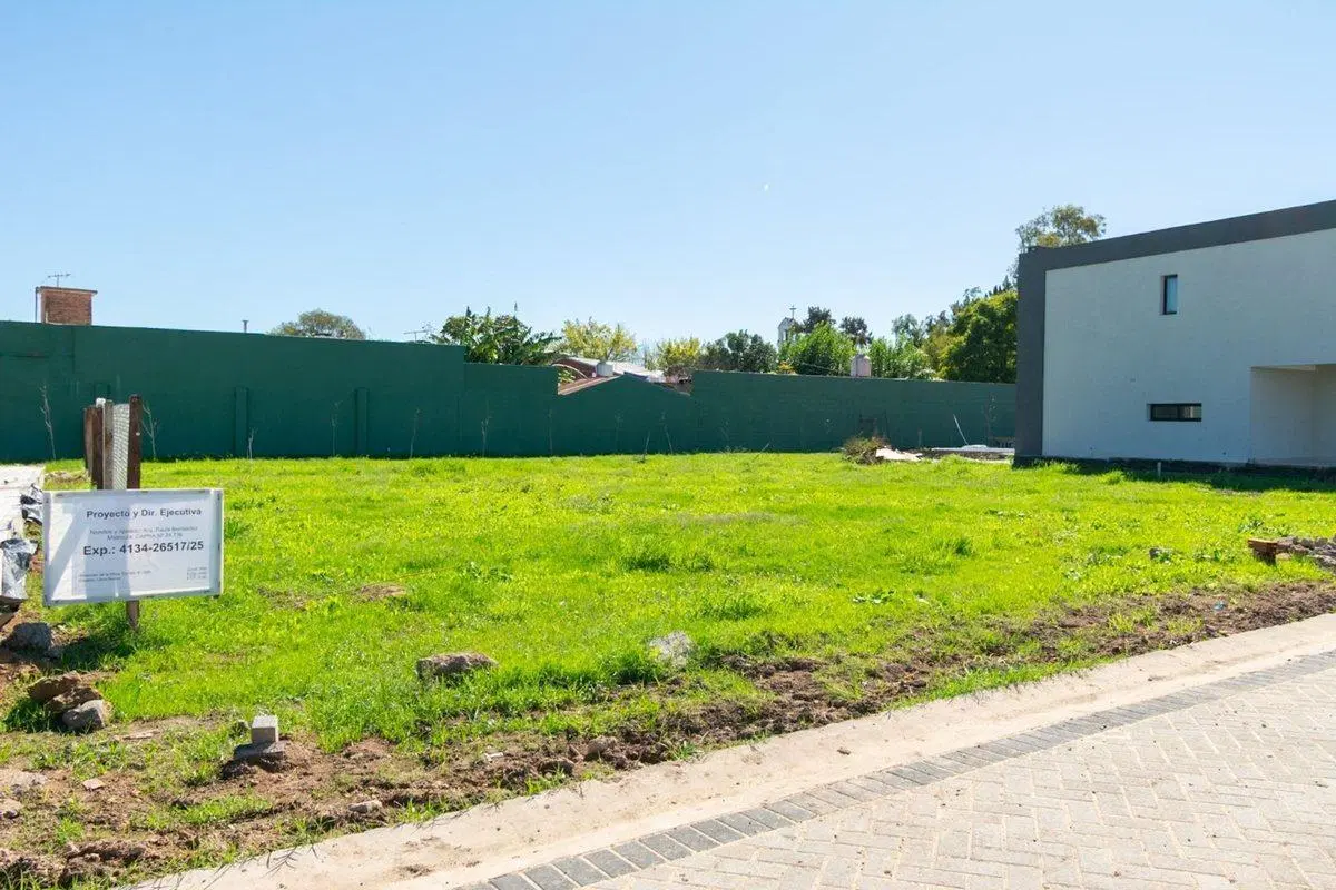 LOTE VENTA ITUZAINGO BARRIO CERRADO FINANCIA 372M2 3