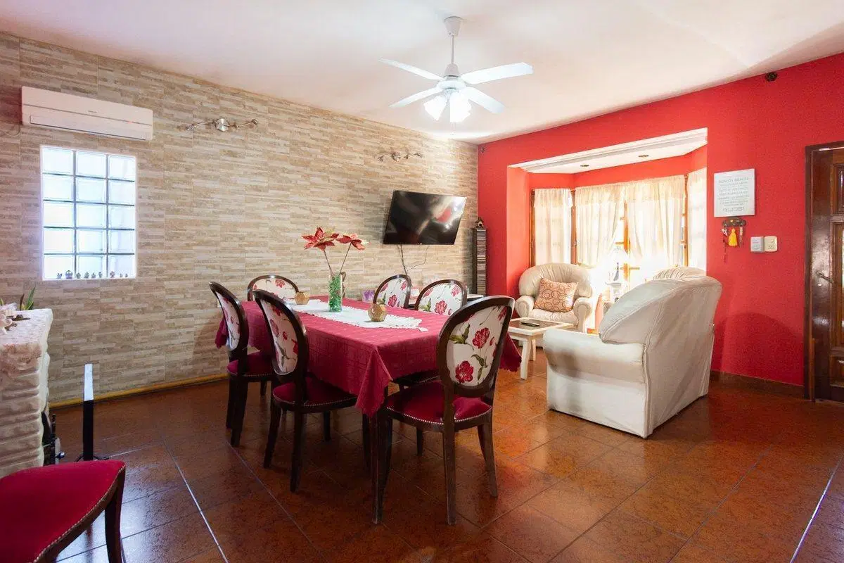 VENTA CASA CUATRO AMBIENTES CASTELAR QUINCHO 4
