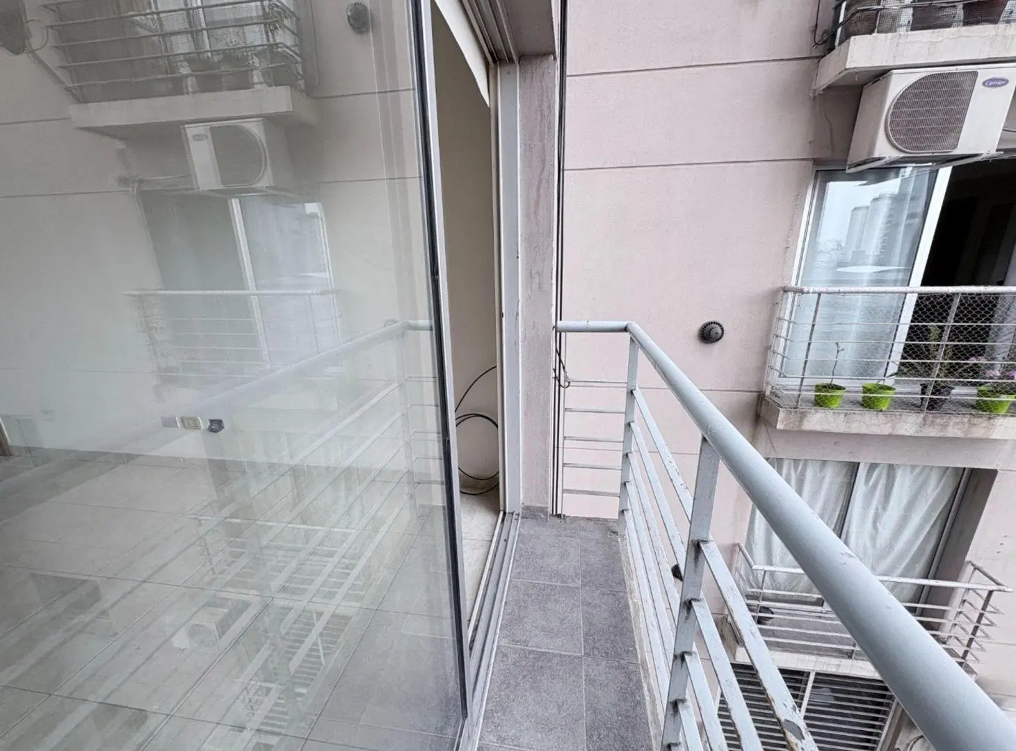 VENTA DEPARTAMENTO 2 AMBIENTES MORON 3