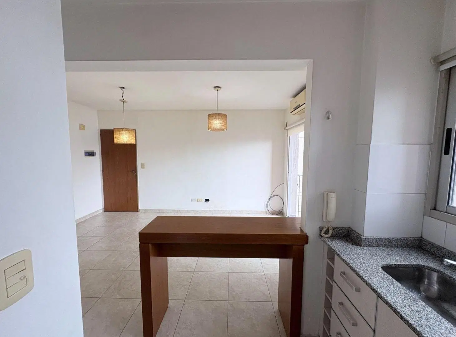 VENTA DEPARTAMENTO 2 AMBIENTES MORON 5