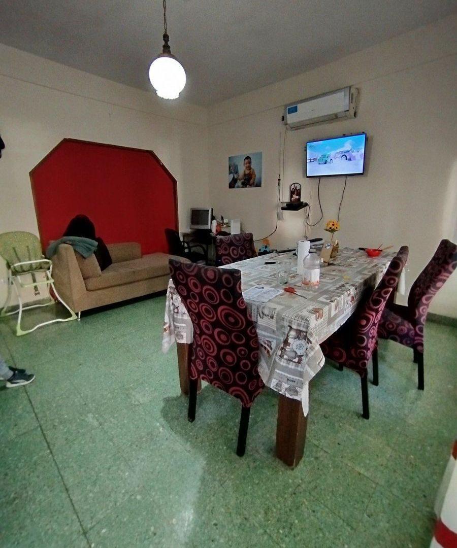 Venta Casa 3 Ambientes mas Departamento en Moron