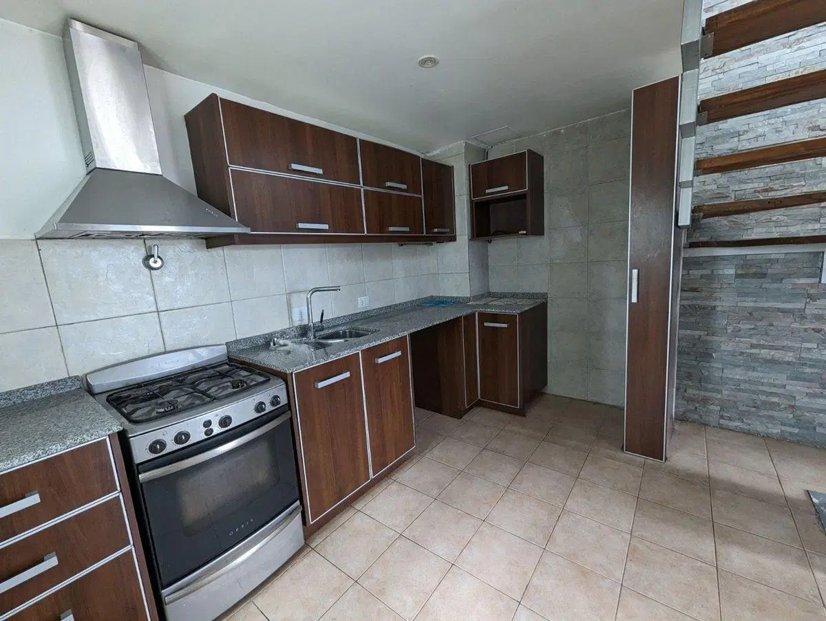 VENTA DUPLEX 4 AMBIENTES RAMOS MEJIA 2