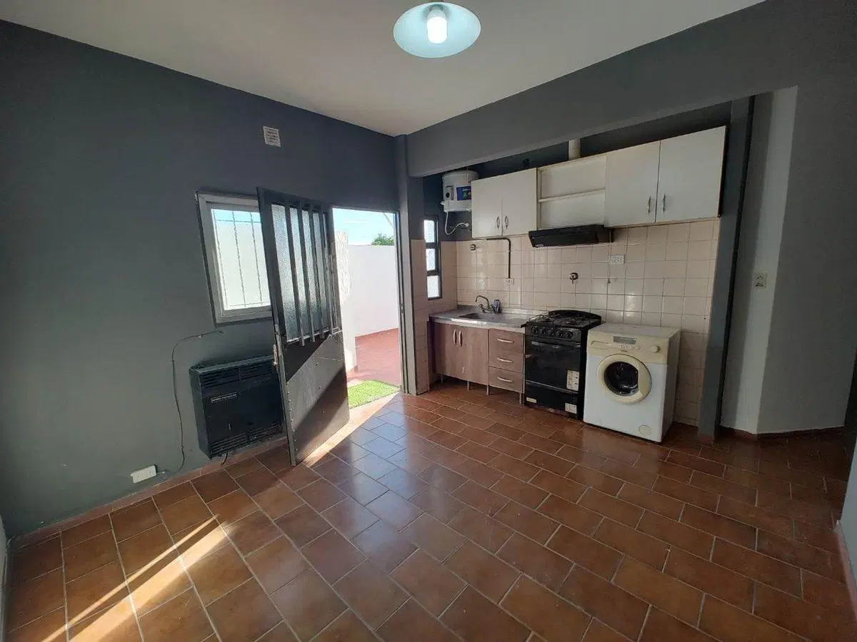 ALQUILER DEPARTAMENTO PH 3 AMBIENTES, MORON! 5