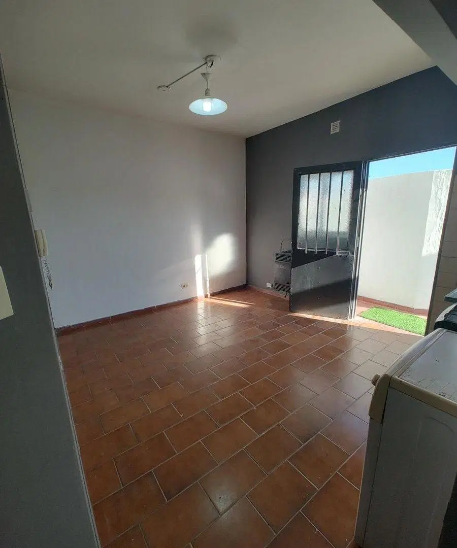 ALQUILER DEPARTAMENTO PH 3 AMBIENTES, MORON! 3