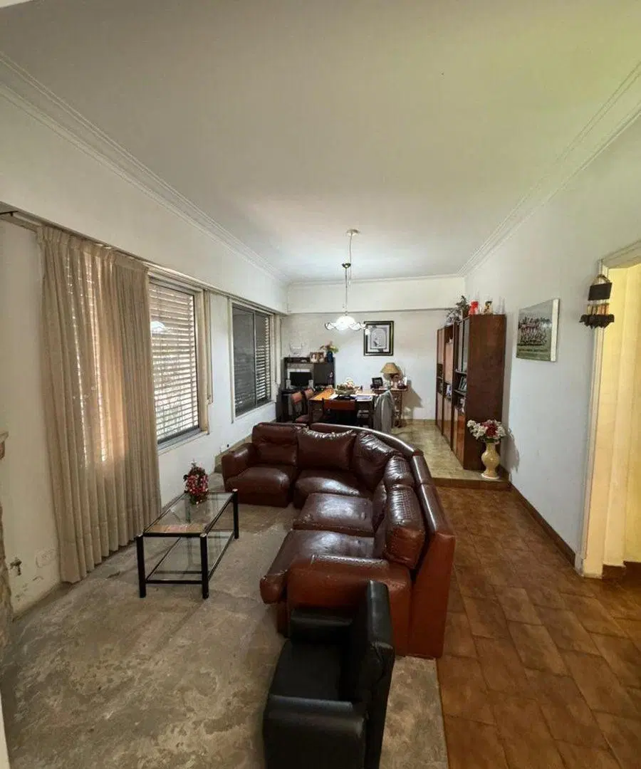 VENTA CASA 4 AMBIENTES EN CASTELAR 3
