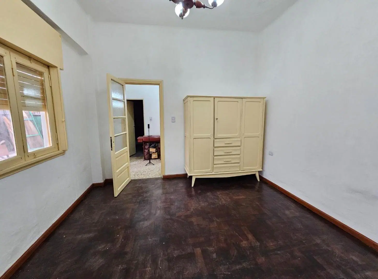VENTA CASA MULITFAMILIAR 20M ESTACIÓN MORON 3 UF 3