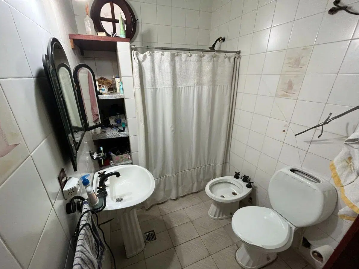 VENTA CASA MULITFAMILIAR 20M ESTACIÓN MORON 3 UF 5