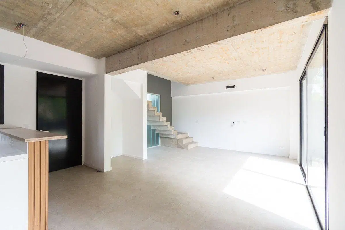 VENTA CASA TRES AMBIENTES PARQUE LELOIR A ESTRENAR 5