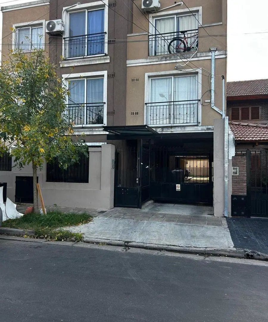 Venta Cochera descubierta en Morón 2