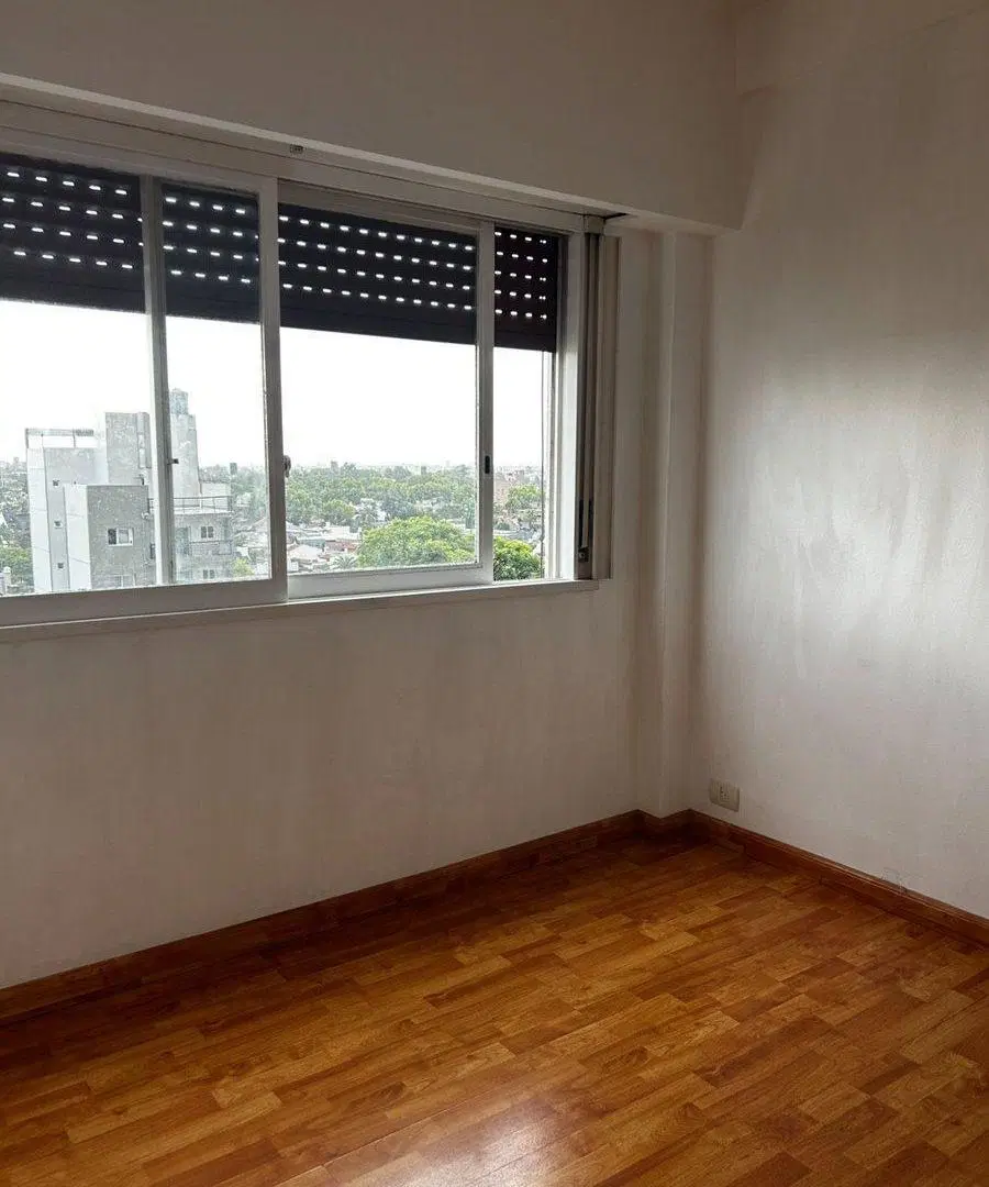 VENTA DEPARTAMENTO RAMOS MEJIA 3 AMBIENTES 5