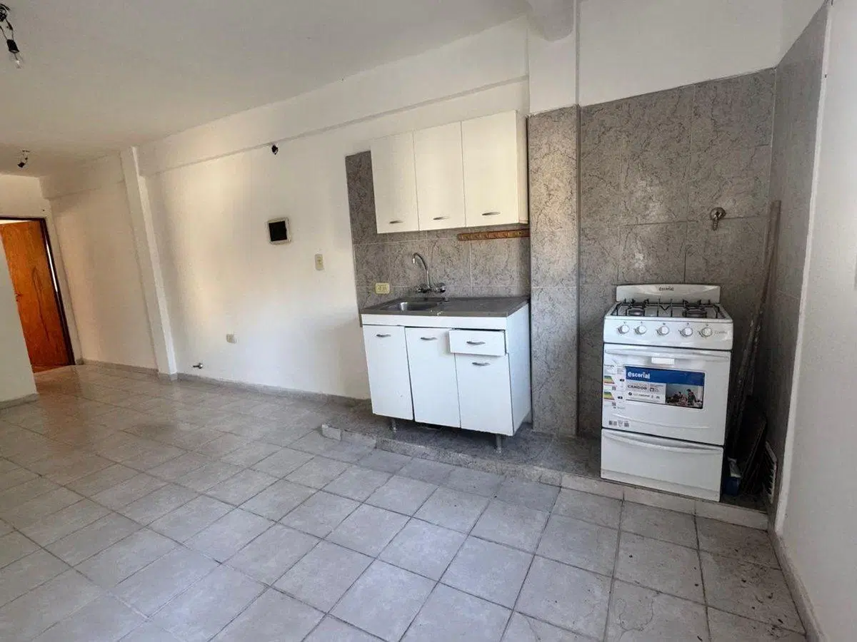 DEPARTAMENTO EN VENTA. 2 AMBIENTES VILLA LUZURIAGA 3
