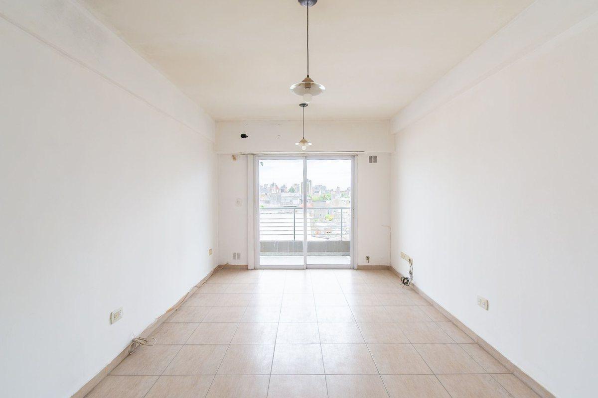 Foto de DEPARTAMENTO VENTA MORON 2 AMBIENTES APTO CREDITO, imagen 3