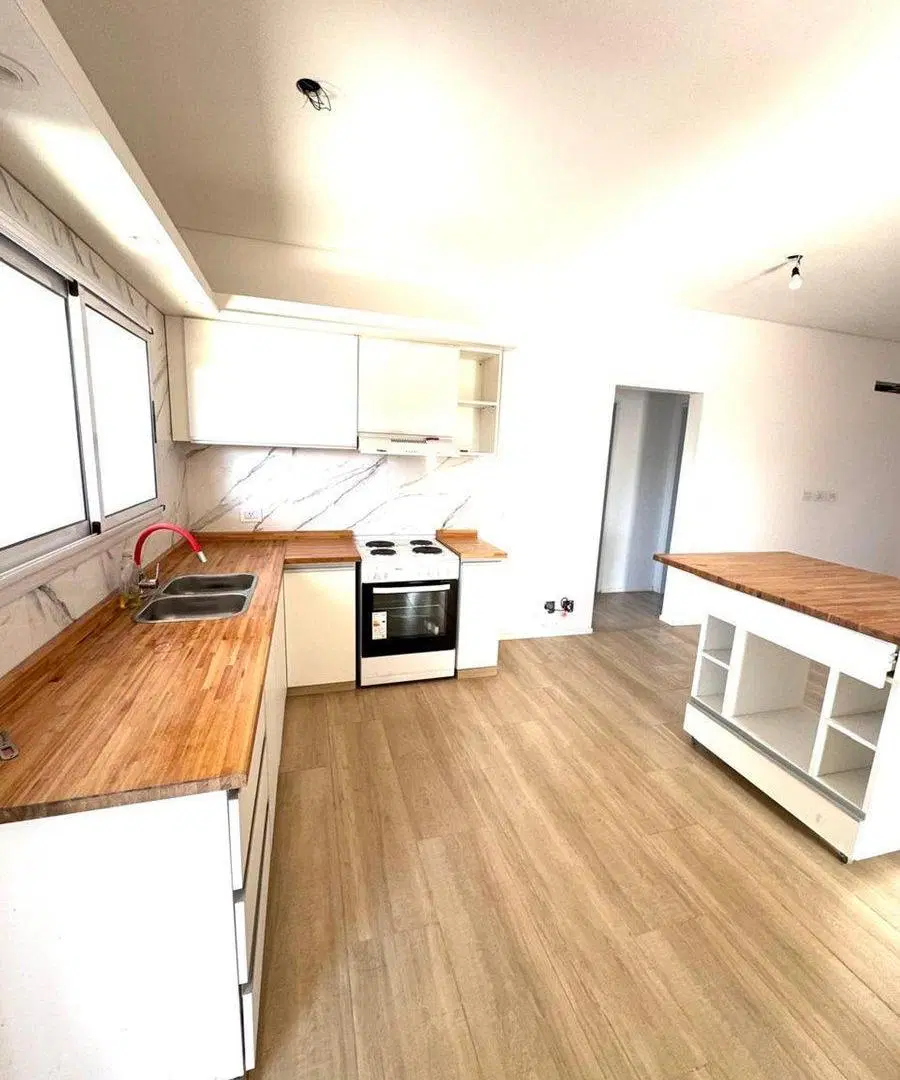 VENTA DEPARTAMENTO  3 AMBIENTES ITUZAINGO C/BALCON 3