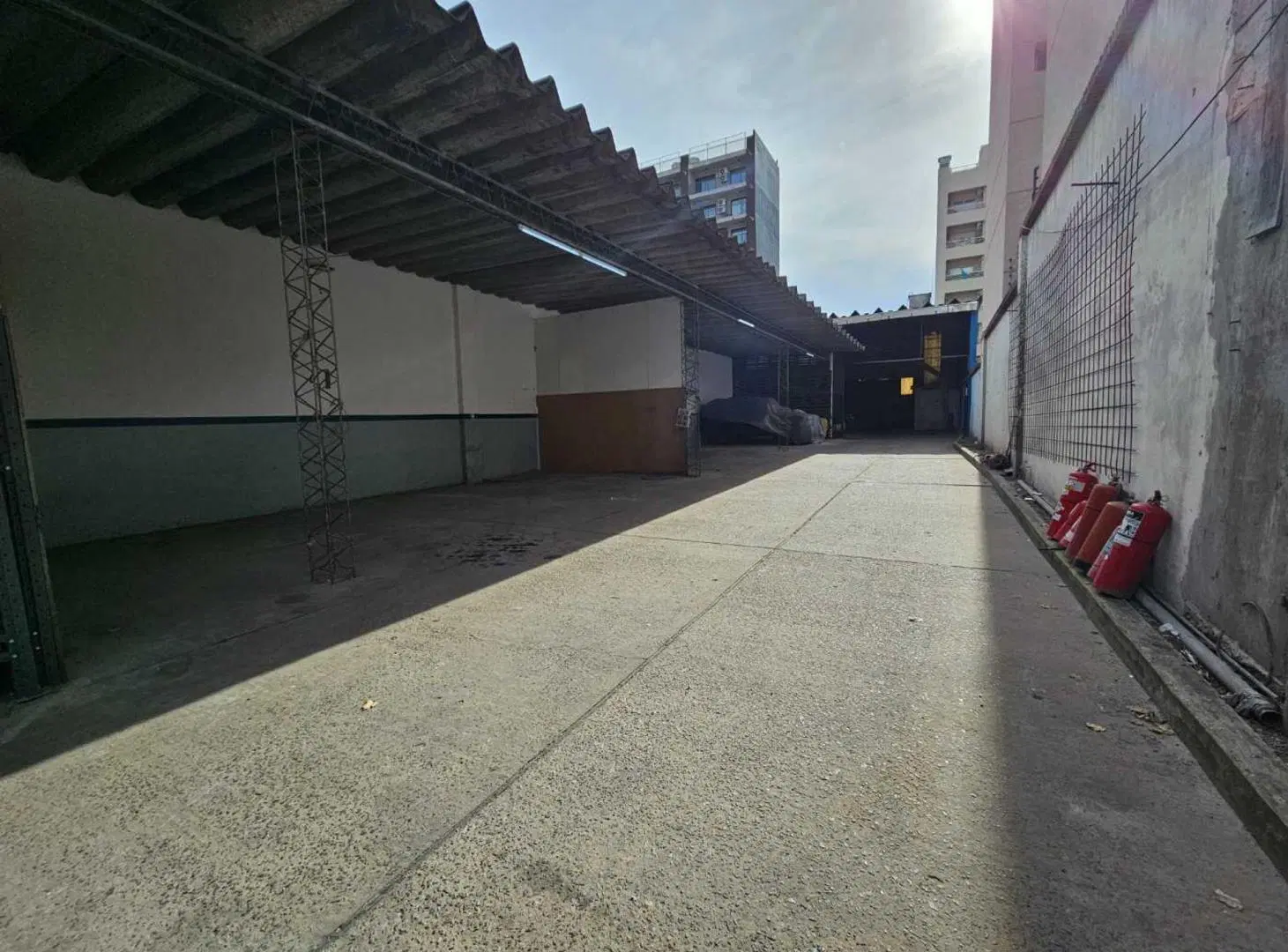 ALQUILER GALPON DEPOSITO 630m2 TOT  MORON CENTRO 4