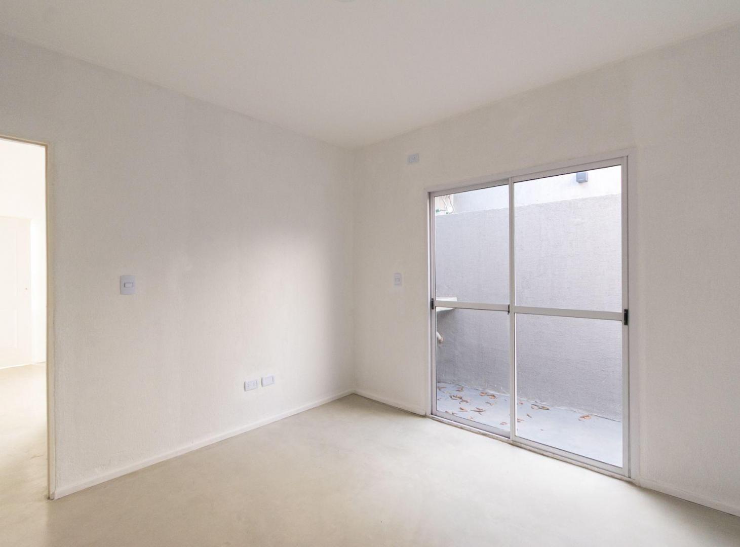 VENTA DEPARTAMENTO PH 2 AMB PATIO ITUZAINGO FINANC