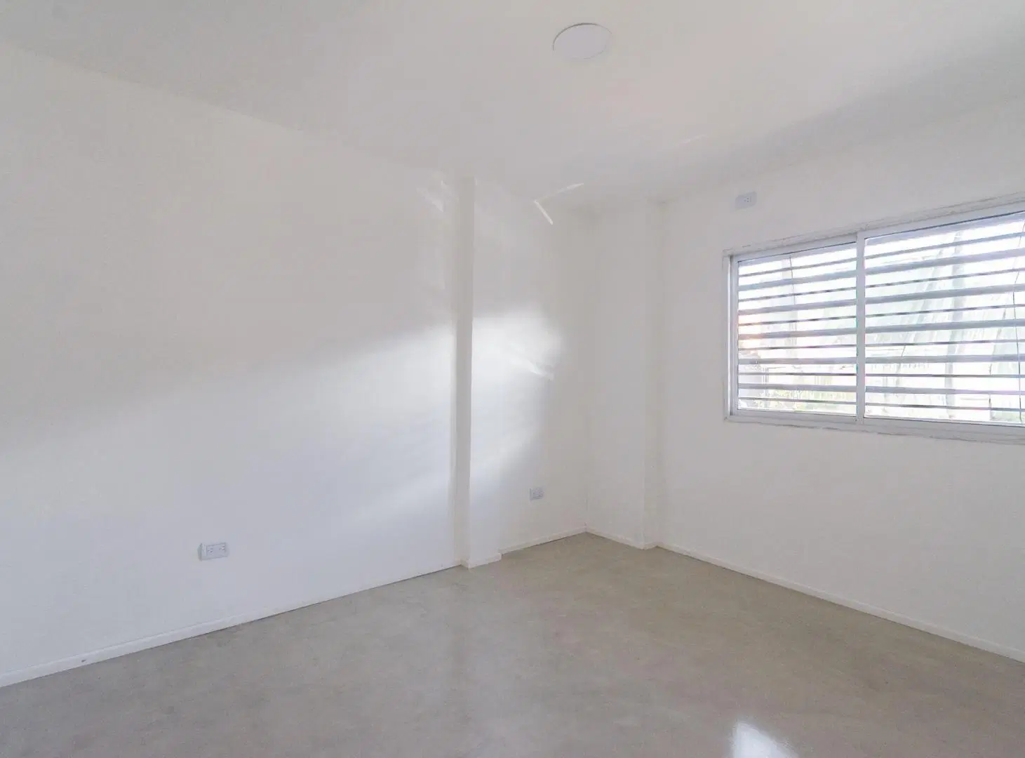 VENTA DEPTO PH 2 AMBIENTES A ESTRENAR ITUZAINGO 3