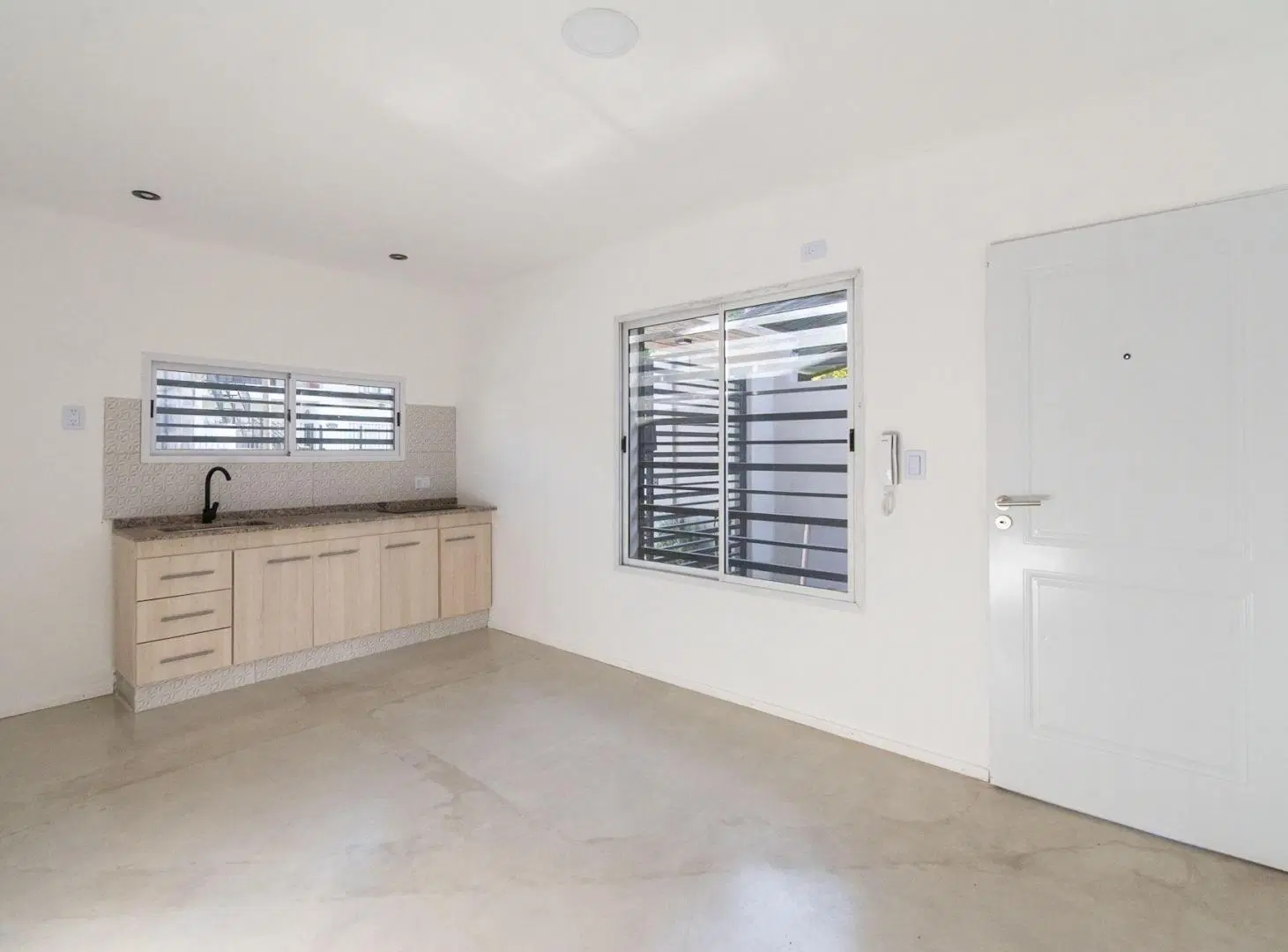 VENTA DEPTO PH 2 AMBIENTES A ESTRENAR ITUZAINGO 5