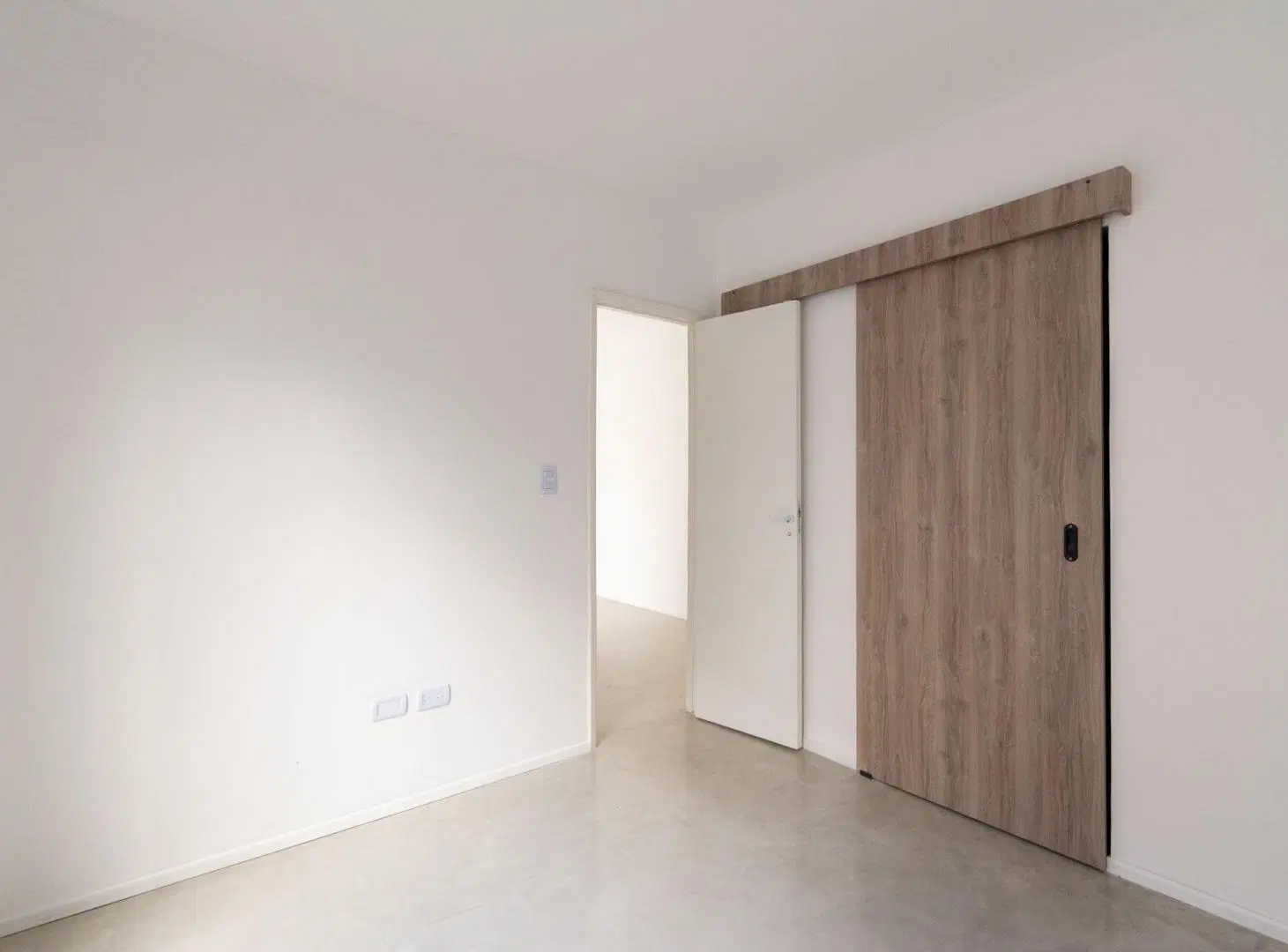 VENTA DPTO PH 2 AMB PATIO VESTIDOR ITUZAINGO CUOTA 5