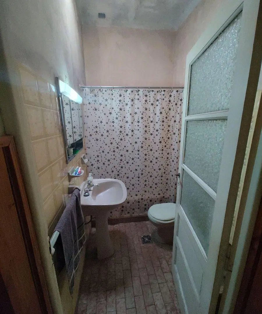 VENTA CASA 4 AMBIENTES, MORON, APTO CREDITO! 4