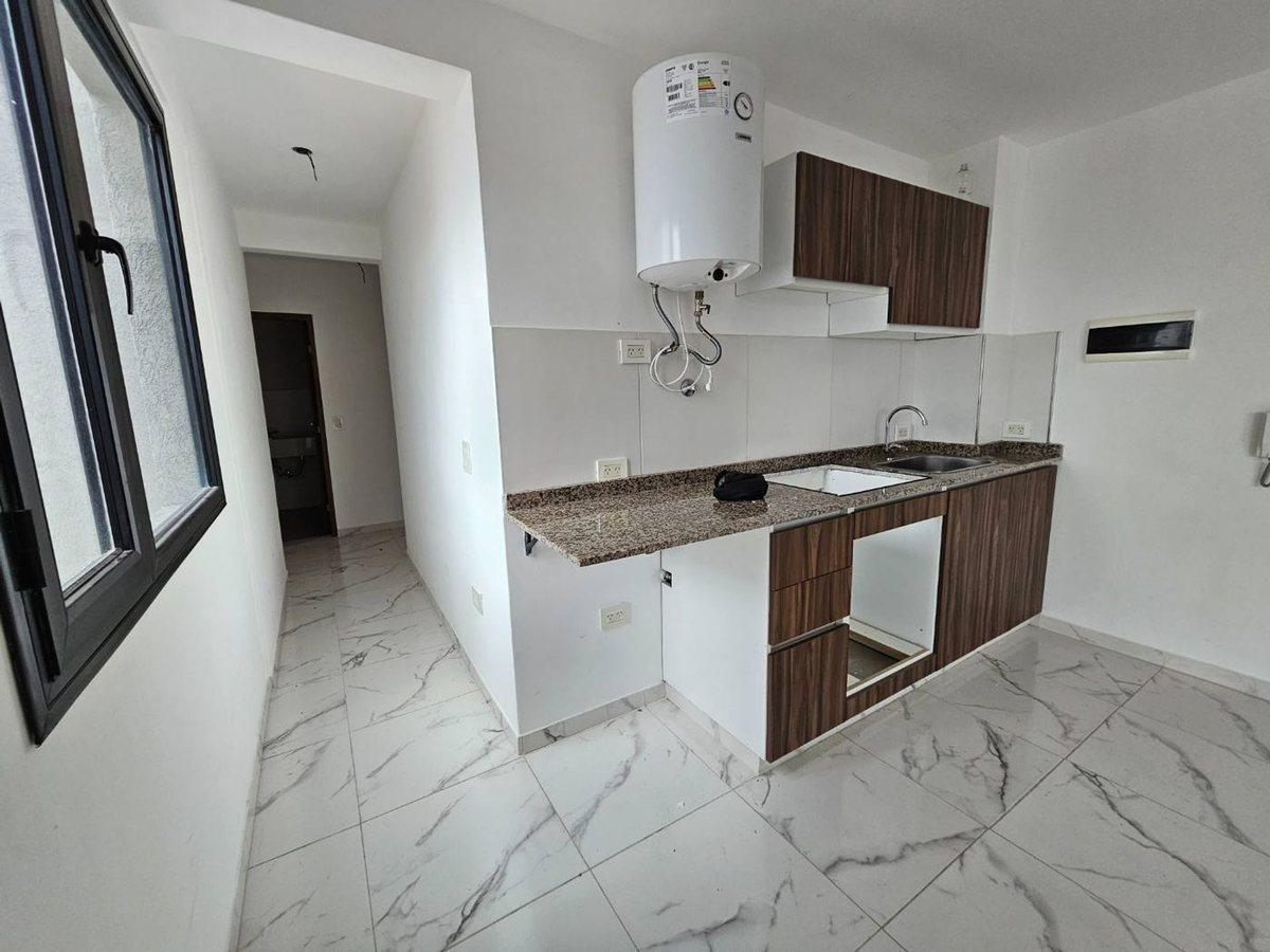 Foto de VENTA DEPARTAMENTO DOS AMBIENTES MORON COCHERA CUB, imagen 4