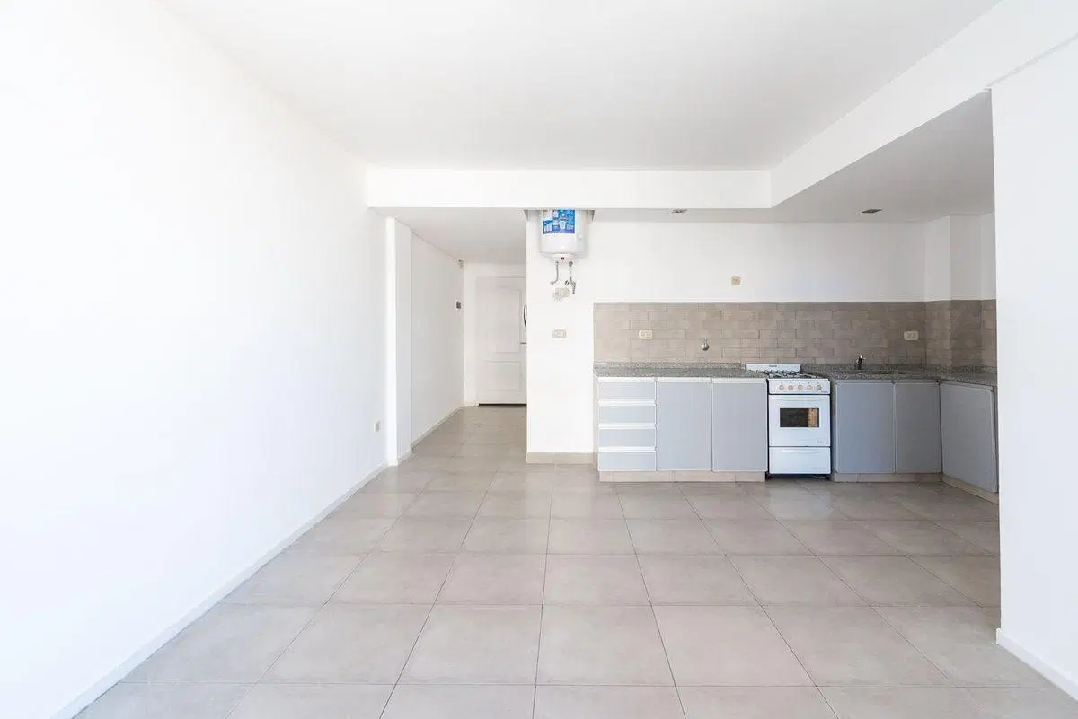 DEPARTAMENTO VENTA MORON 3 AMB COCHERA APTOCREDITO 2