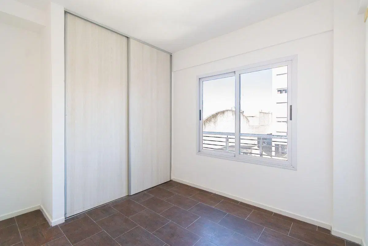 ALQUILER DEPARTAMENTO MORON 3 AMBIENTES COCHERA 5