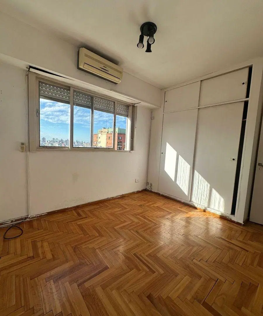VENTA DEPARTAMENTO 3 AMBIENTES BOEDO CABA FINANCIA 4