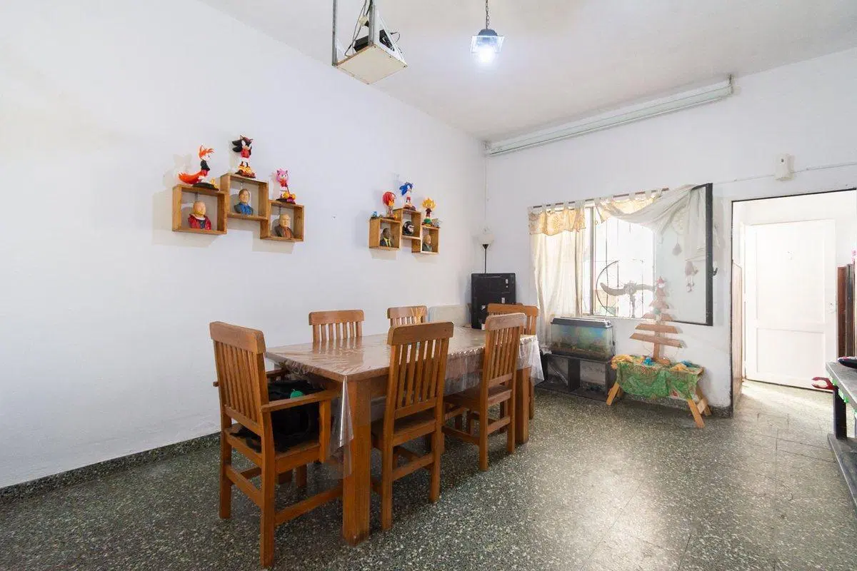 CASA VENTA HURLINGHAM 3 AMBIENTES LOCAL PATIO 3