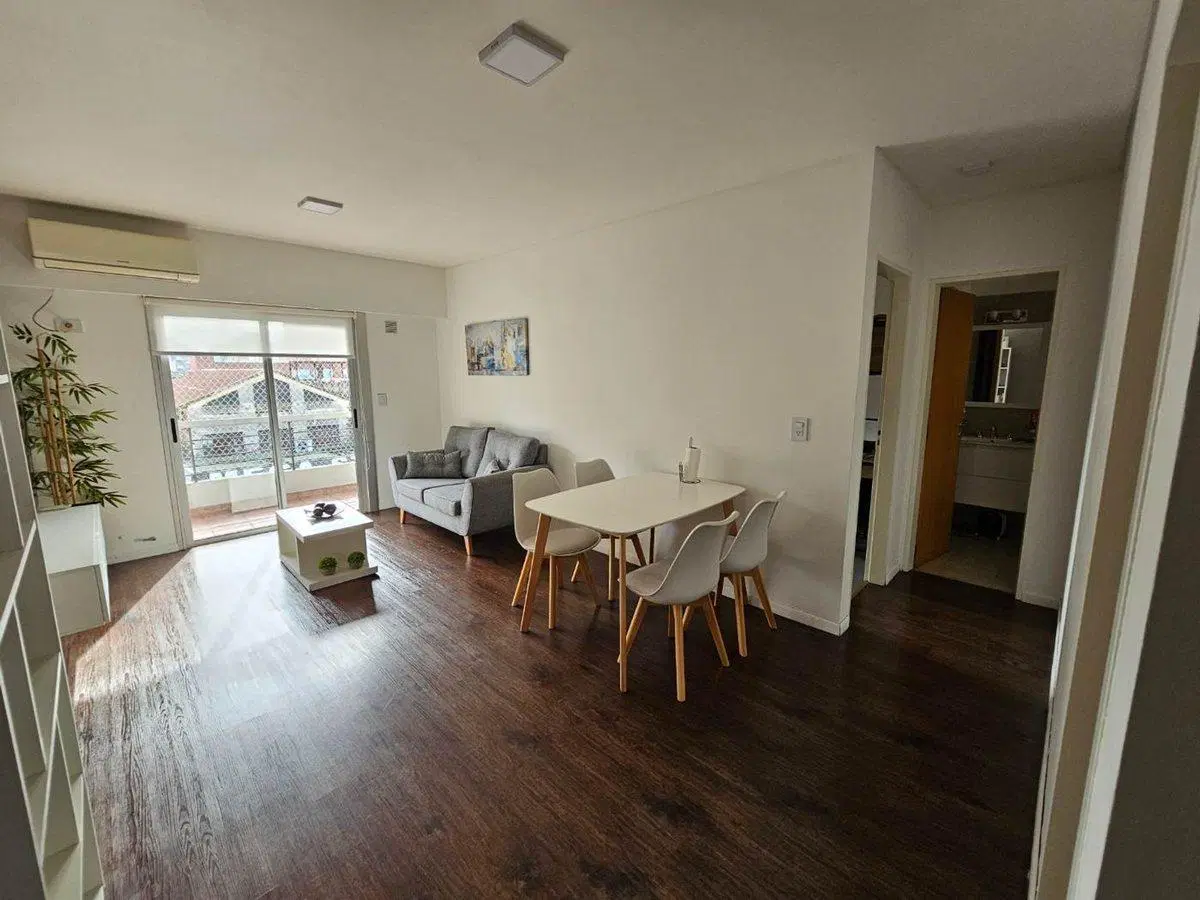 VENTA DEPARTAMENTO 2 AMBIENTES BALCÓN MORON 48M2 2