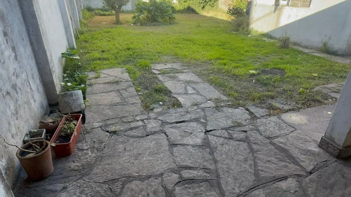 VENTA CASA 3 AMBIENTES ITUZAINGO - CON PARQUE 5