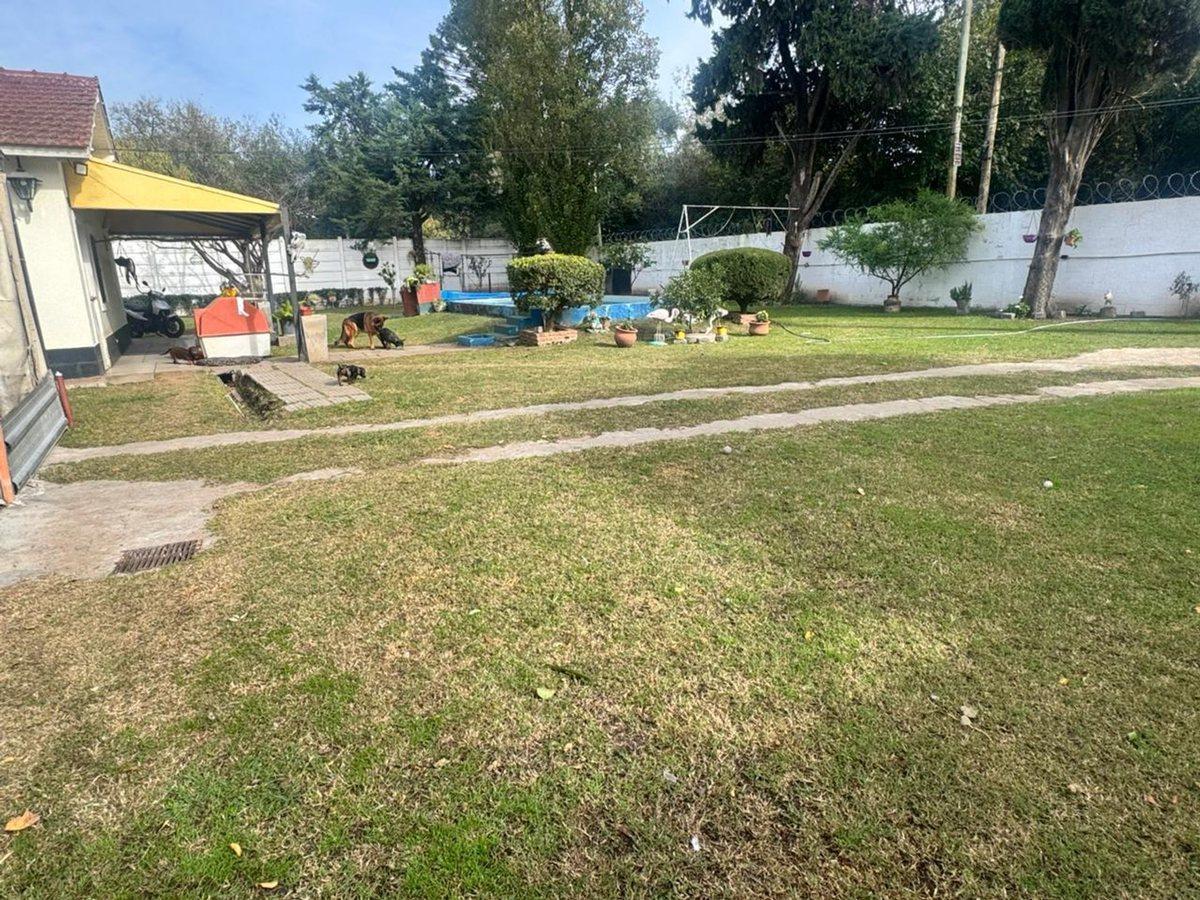 Foto de VENTA CASA QUINTA PASO DEL REY CON PILETA, imagen 4
