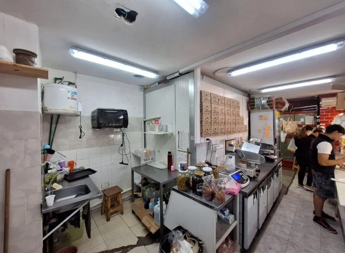 VENDE LOCAL COMERCIAL RAMOS MEJIA 2