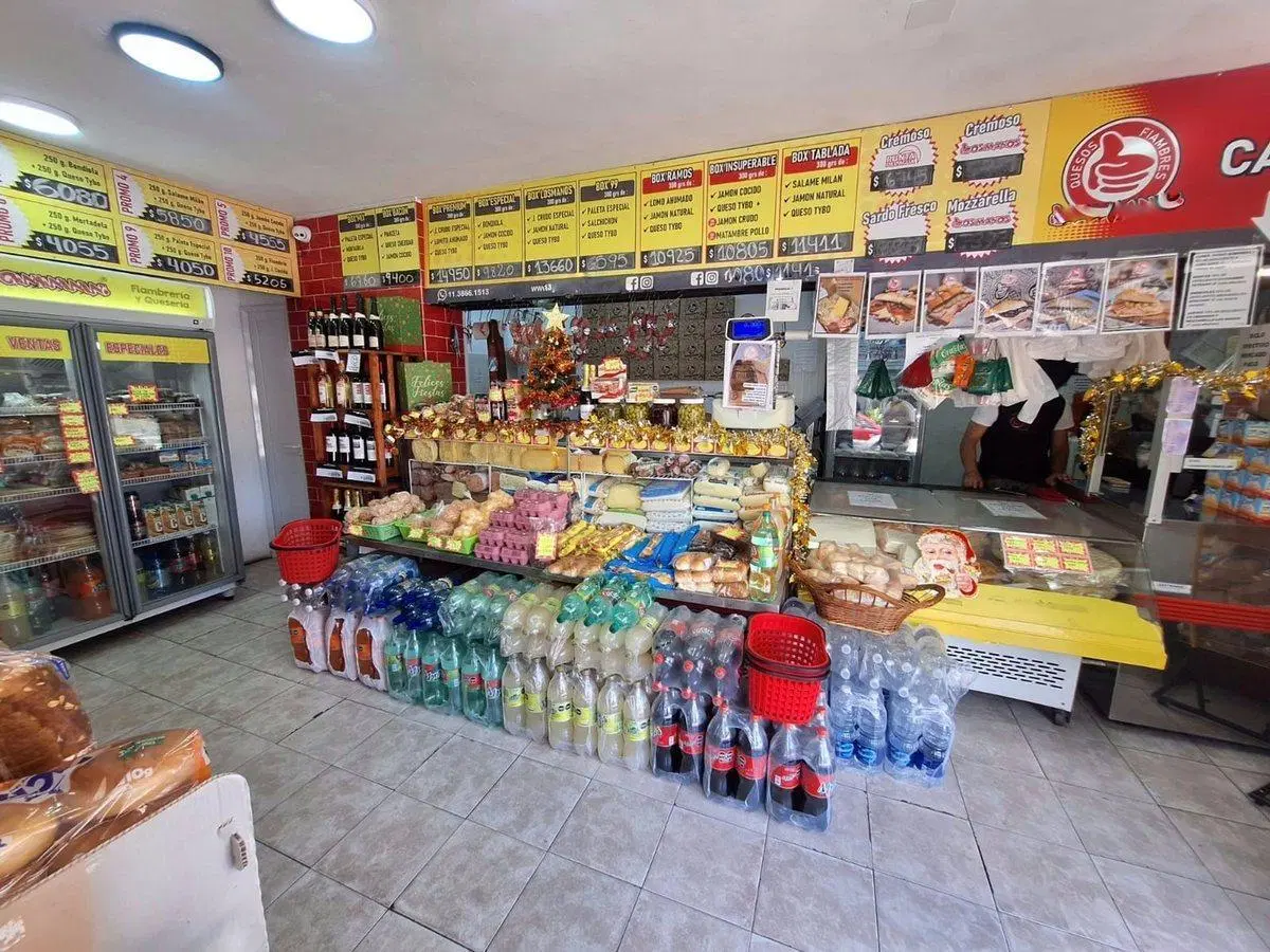 VENDE LOCAL COMERCIAL RAMOS MEJIA 3