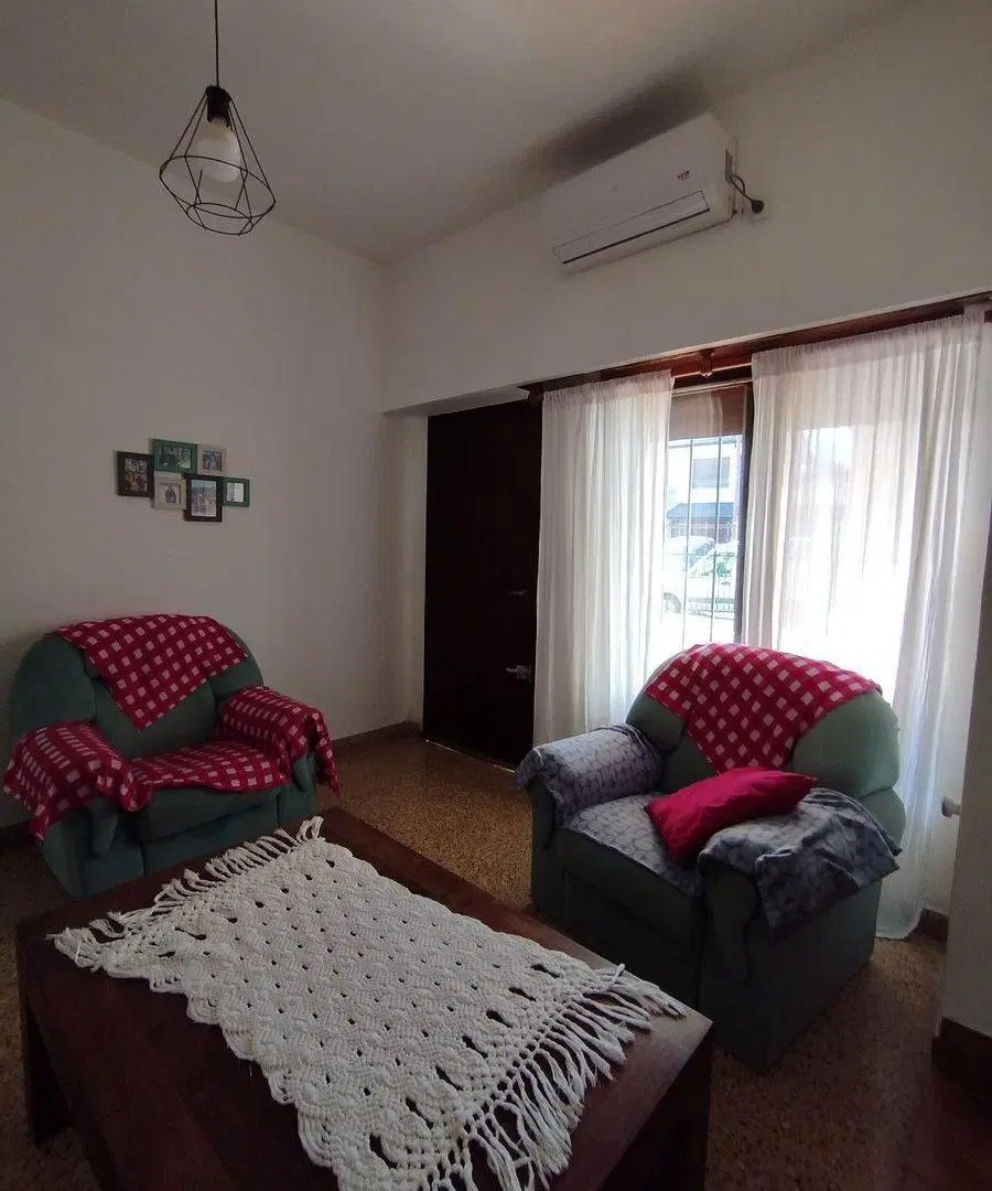 Venta Casa 4 Ambientes Moron Permuta apta Credito 3
