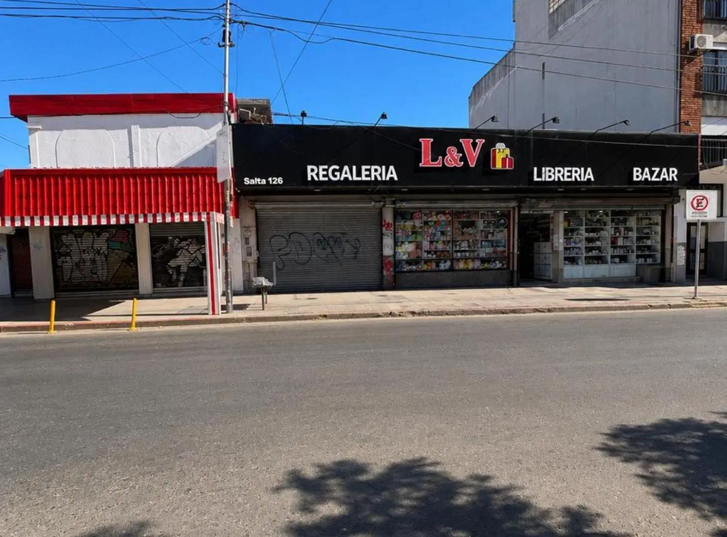 VENTA LOCAL MORON 832 MTS ESQUINA ESTRATEGICA 4