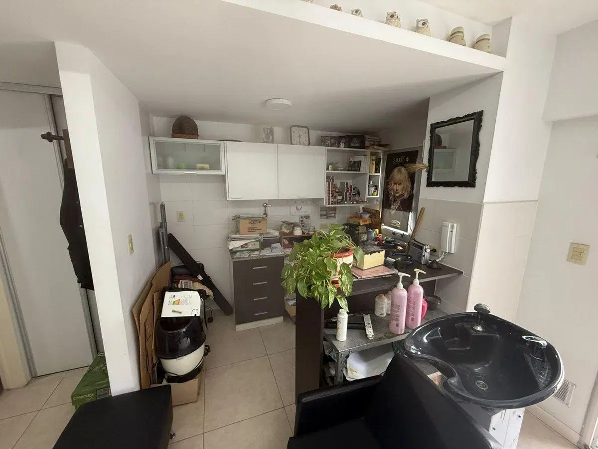 VENTA DEPTO MONOAMBIENTE EN CIUDADELA CON TERRAZA 8
