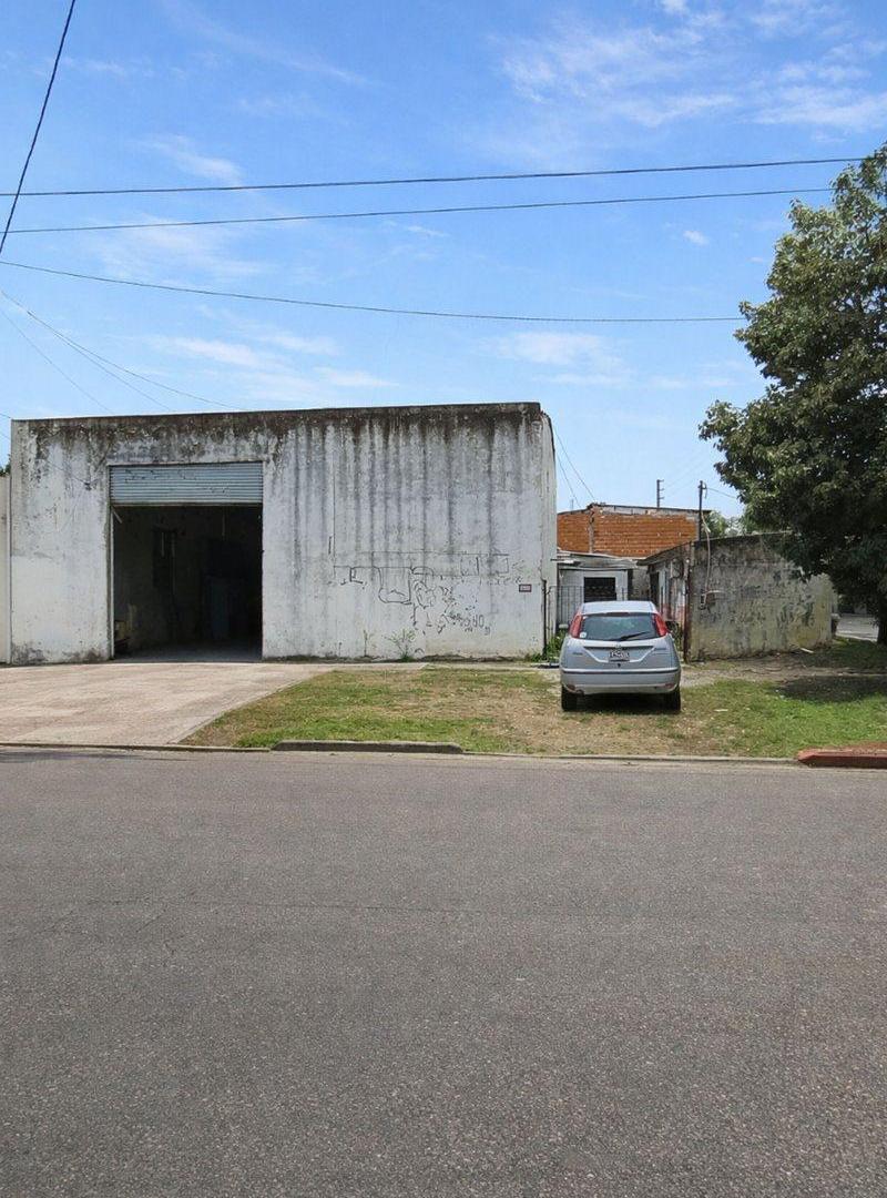 Venta Casa 4 ambientes Galpón en Castelar