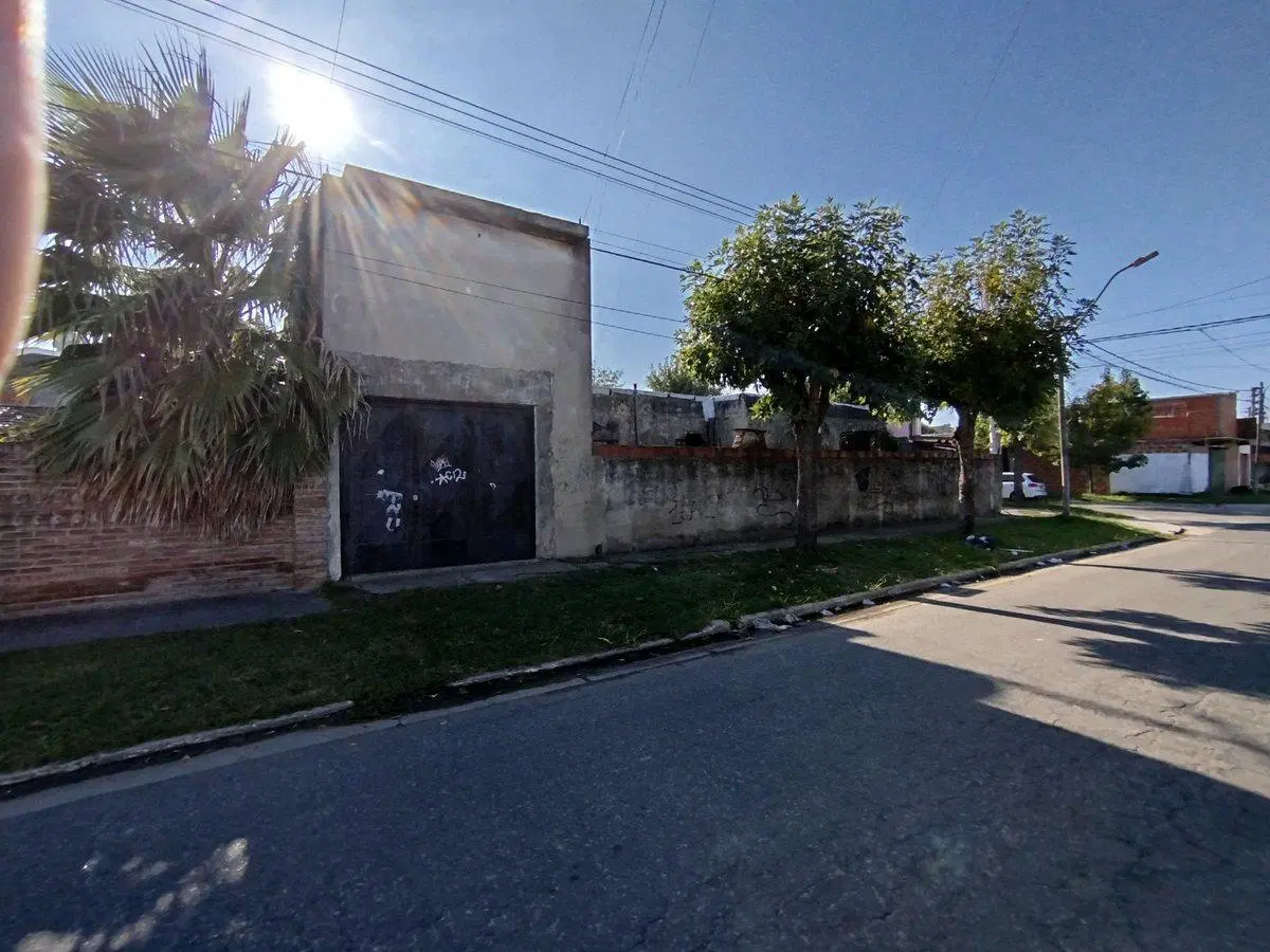 Venta Casa 3 Ambientes en Moron 3