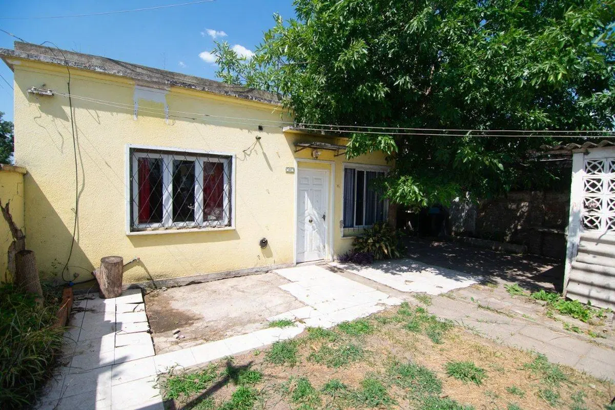 VENTA CASA 3 AMBIENTES MERLO 3