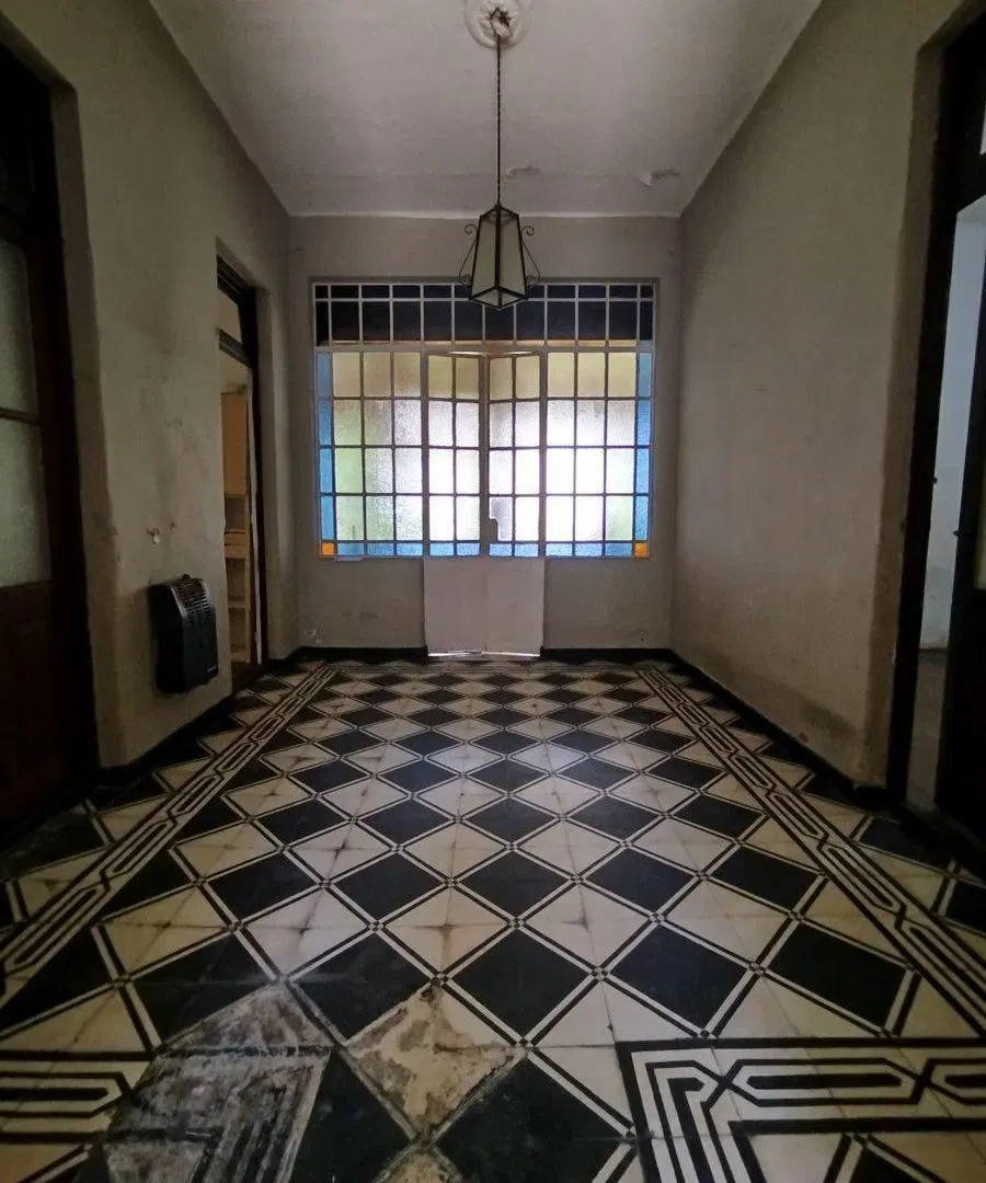 Venta Casa 4 ambientes en Moron 2